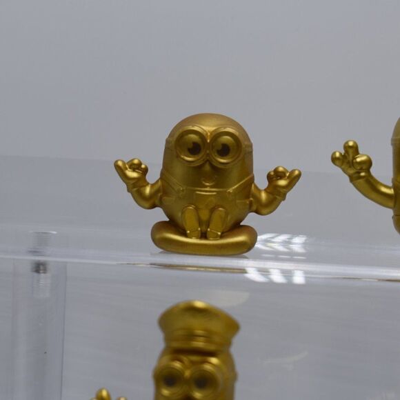 McDonald's Happy Meal Lot of 6 Mini Golden Minions - Picture 2 of 7